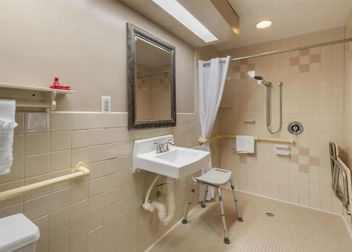 Surestay Hotel By Best Western East Brunswick