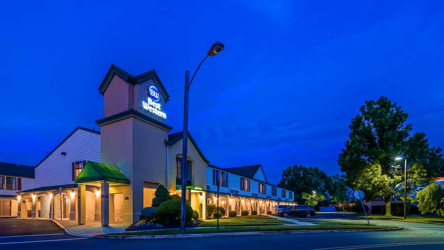 Surestay By Western 3*