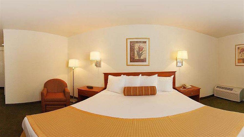 Surestay By Western 3*