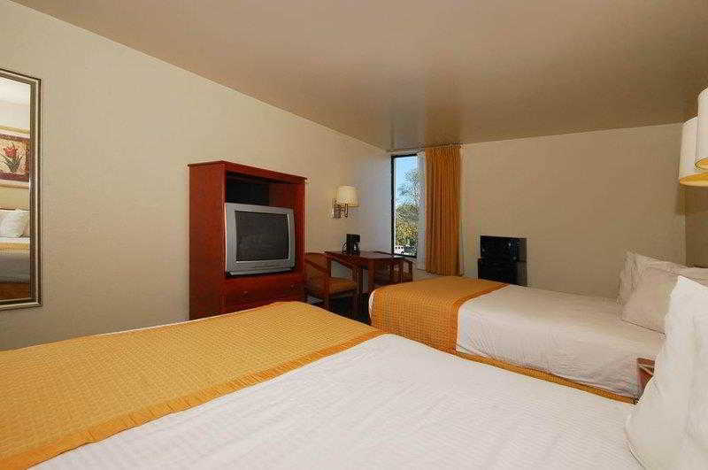 Surestay By Western 3*