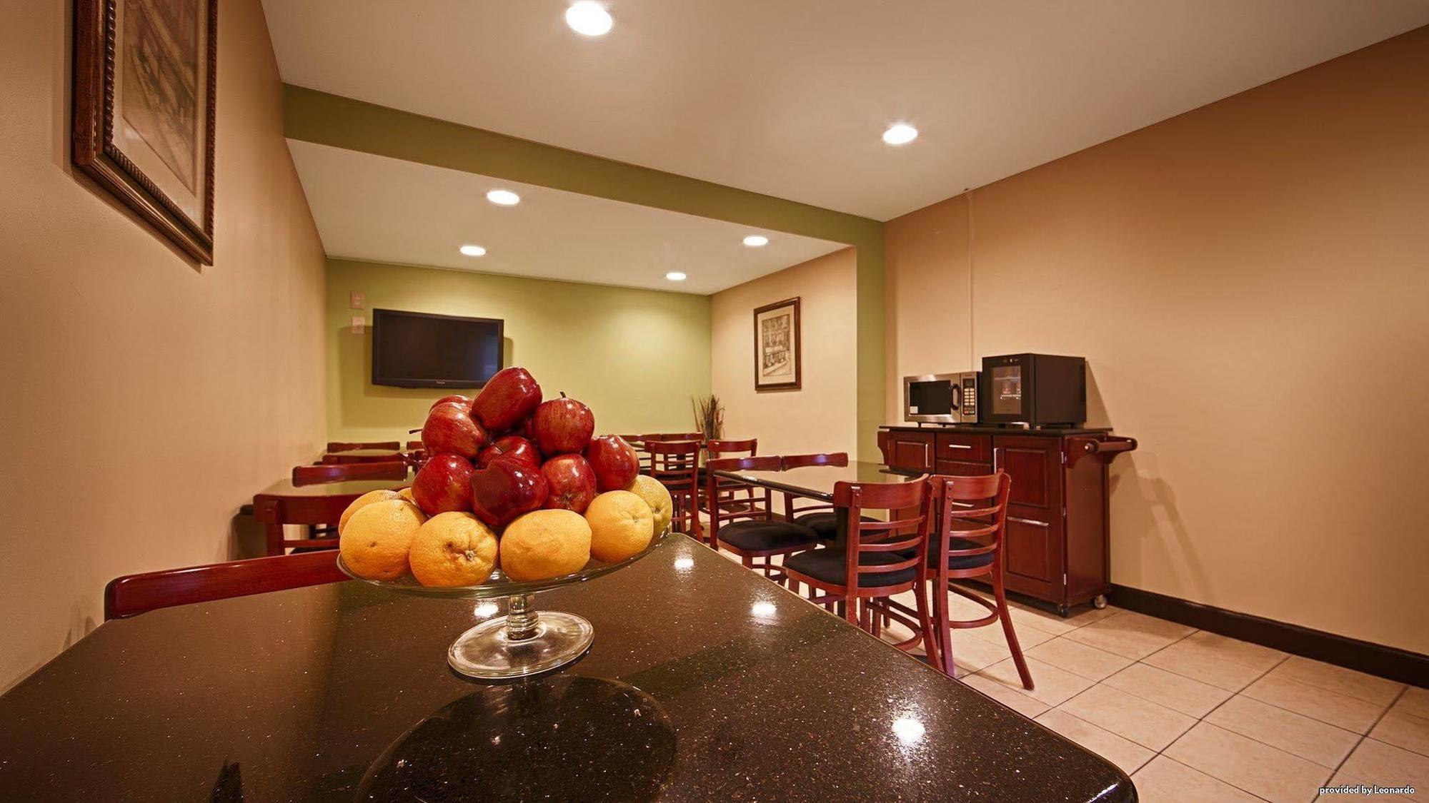 Motel Surestay By Western