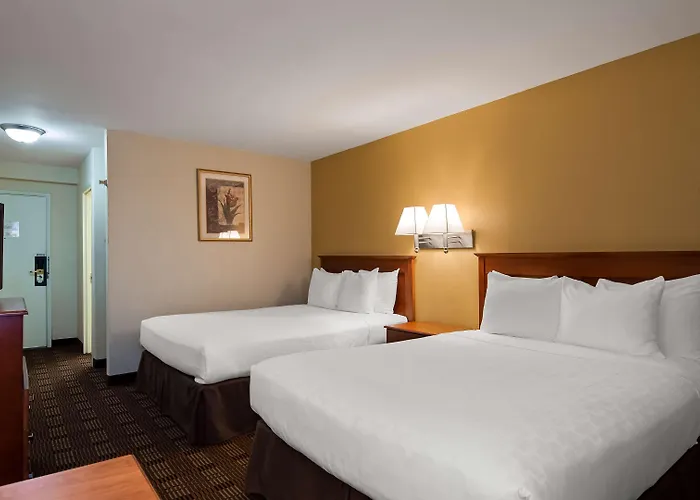 SureStay Hotel by Best Western East Brunswick